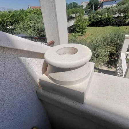 Apartman White House - Two Bedroom With Balcony And Sea View 2 *