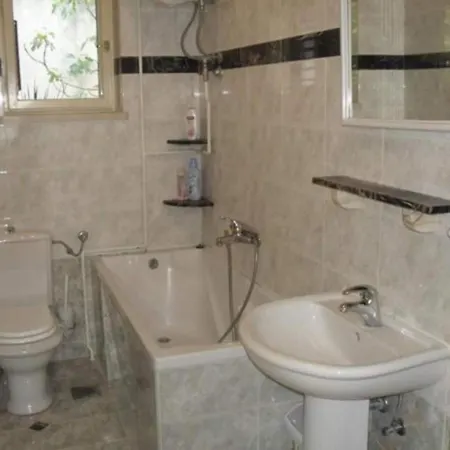 White House - Two Bedroom With Balcony And Sea View 2 * Supetar